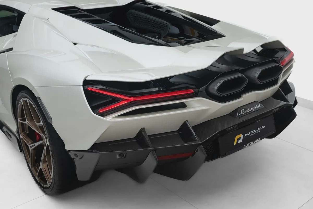 2024 LAMBORGHINI REVUELTO – FULL CARBON FIBER, STUNNING SPEC, MAIN DEALER WARRANTY SERVICE