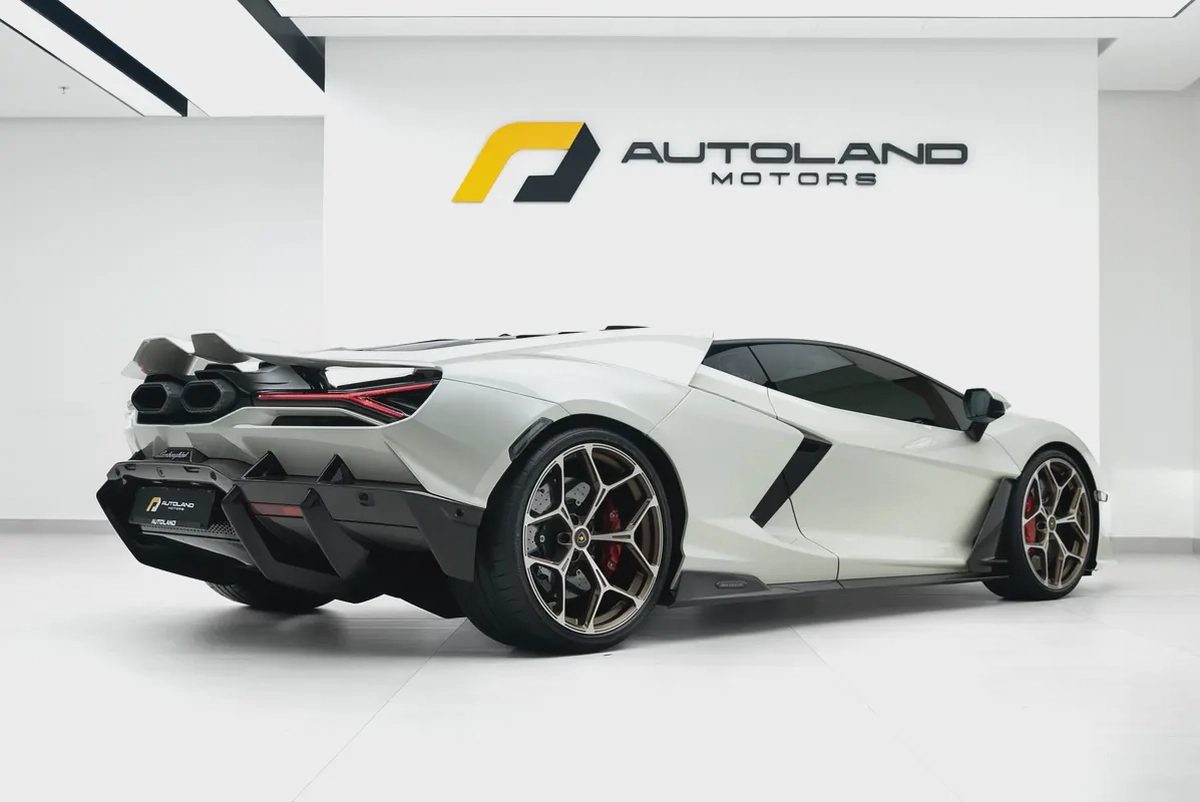 2024 LAMBORGHINI REVUELTO – FULL CARBON FIBER, STUNNING SPEC, MAIN DEALER WARRANTY SERVICE