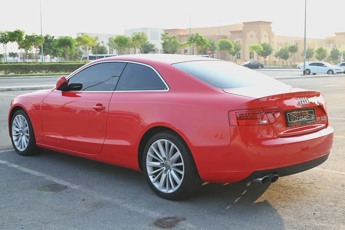 0% DP - FSH - FIRST OWNER - AUDI A5 COUPE 4WD - GCC SPECS-7-7