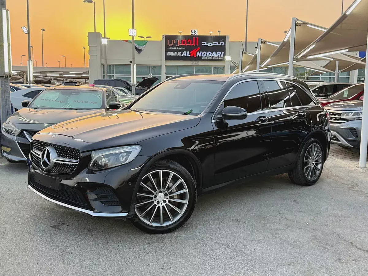 (2016) MERCEDES// GLC250// FULL OPTION//GCC//EXCELLENT CONDITION//