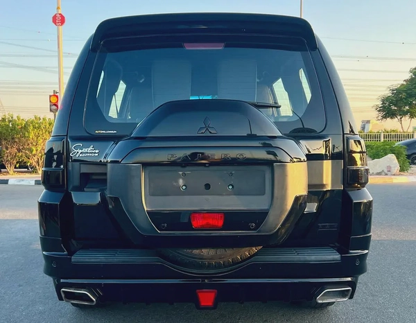 MITSUBISHI PAJERO SIGNATUE 2020 GCC
