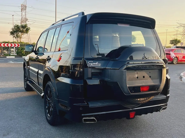 MITSUBISHI PAJERO SIGNATUE 2020 GCC