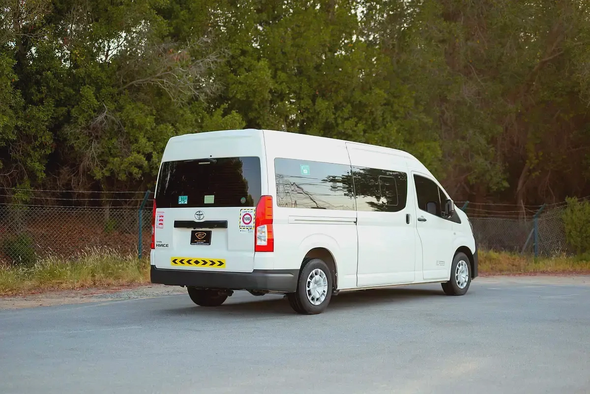 High-Roof 13-Seater Passenger Van | Automatic | GCC Specs | Ref#T28025-2-2