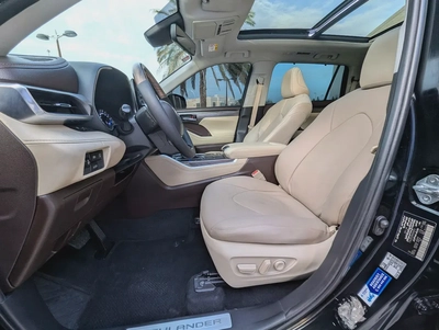 Toyota Highlander VXR Hybrid 2021 - GCC Specs - Pristine Condition-6
