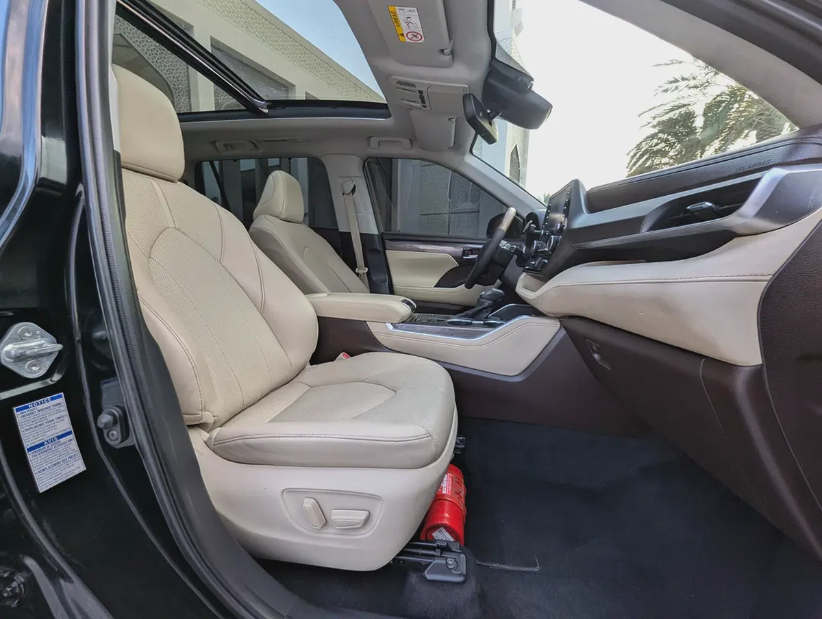 Toyota Highlander VXR Hybrid 2021 - GCC Specs - Pristine Condition-2-2