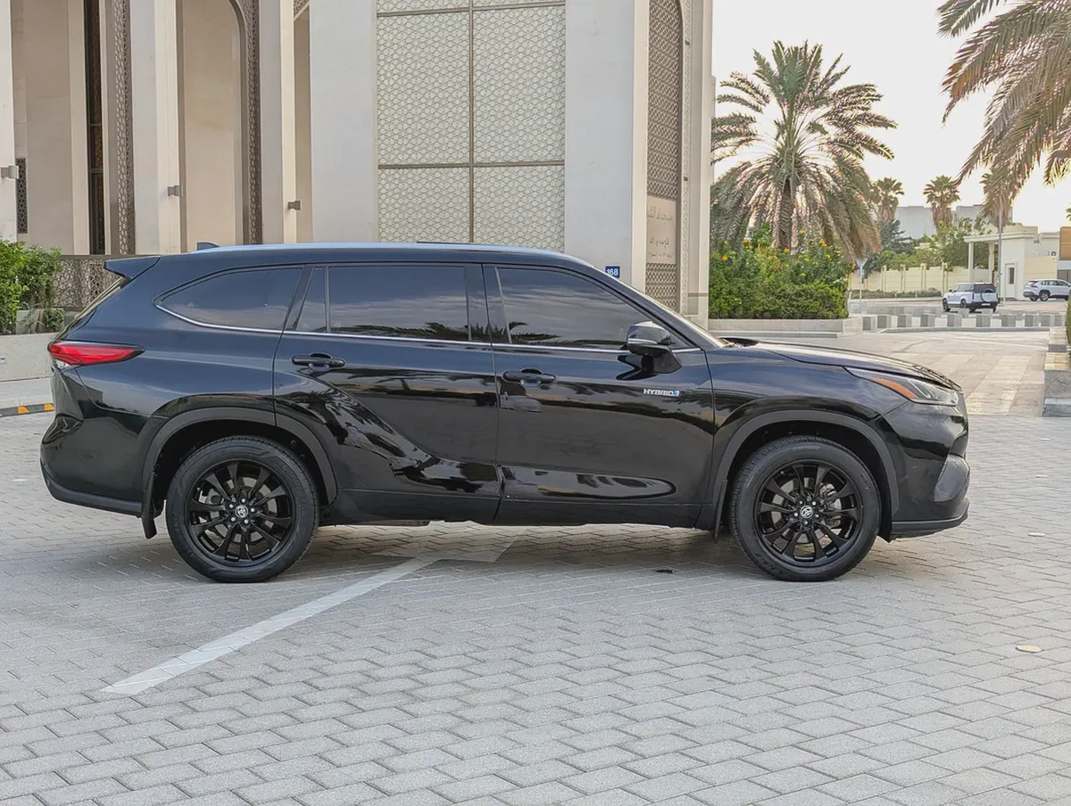 Toyota Highlander VXR Hybrid 2021 - GCC Specs - Pristine Condition-18-18