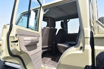 Toyota Land Cruiser-7