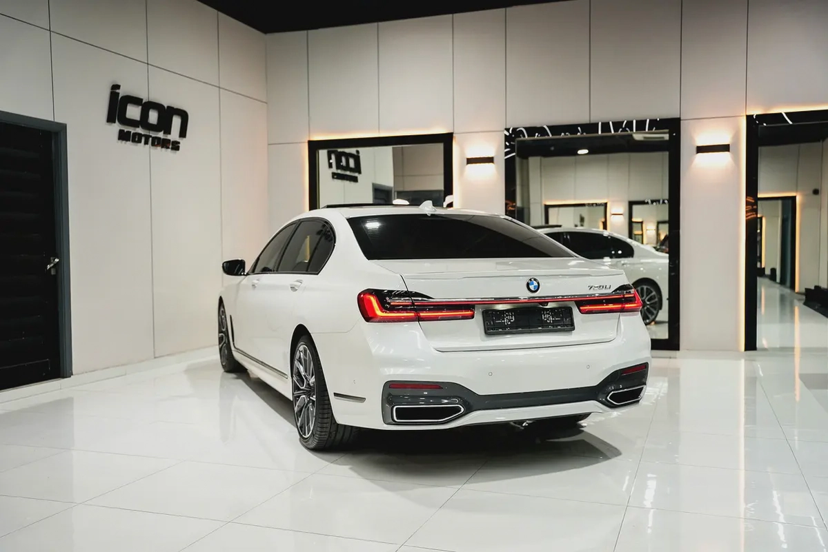 BMW 730 Li Master class-15-15