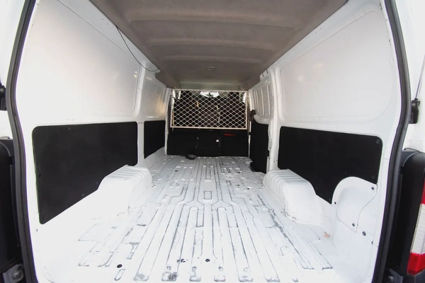 2021 Nissan Urvan | Standard Roof Delivery Van | GCC Specs | Ref#N33021