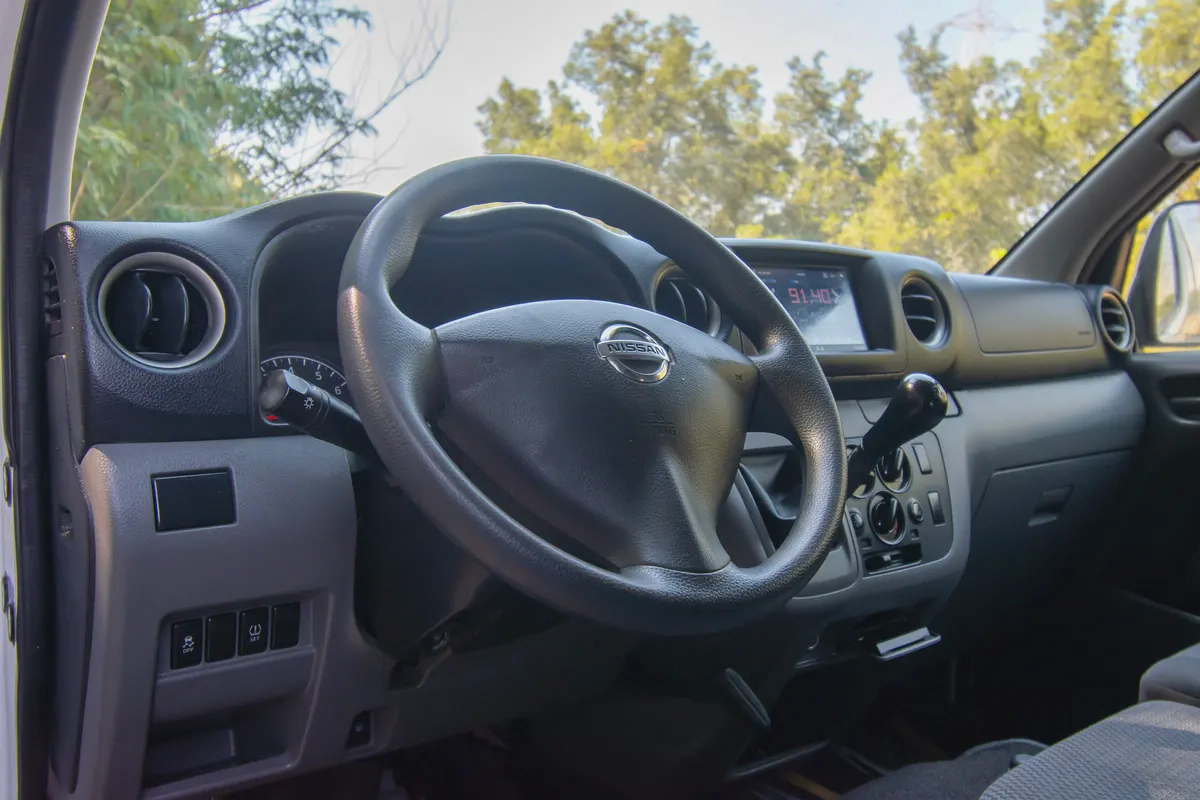 2021 Nissan Urvan | Standard Roof Delivery Van | GCC Specs | Ref#N33021
