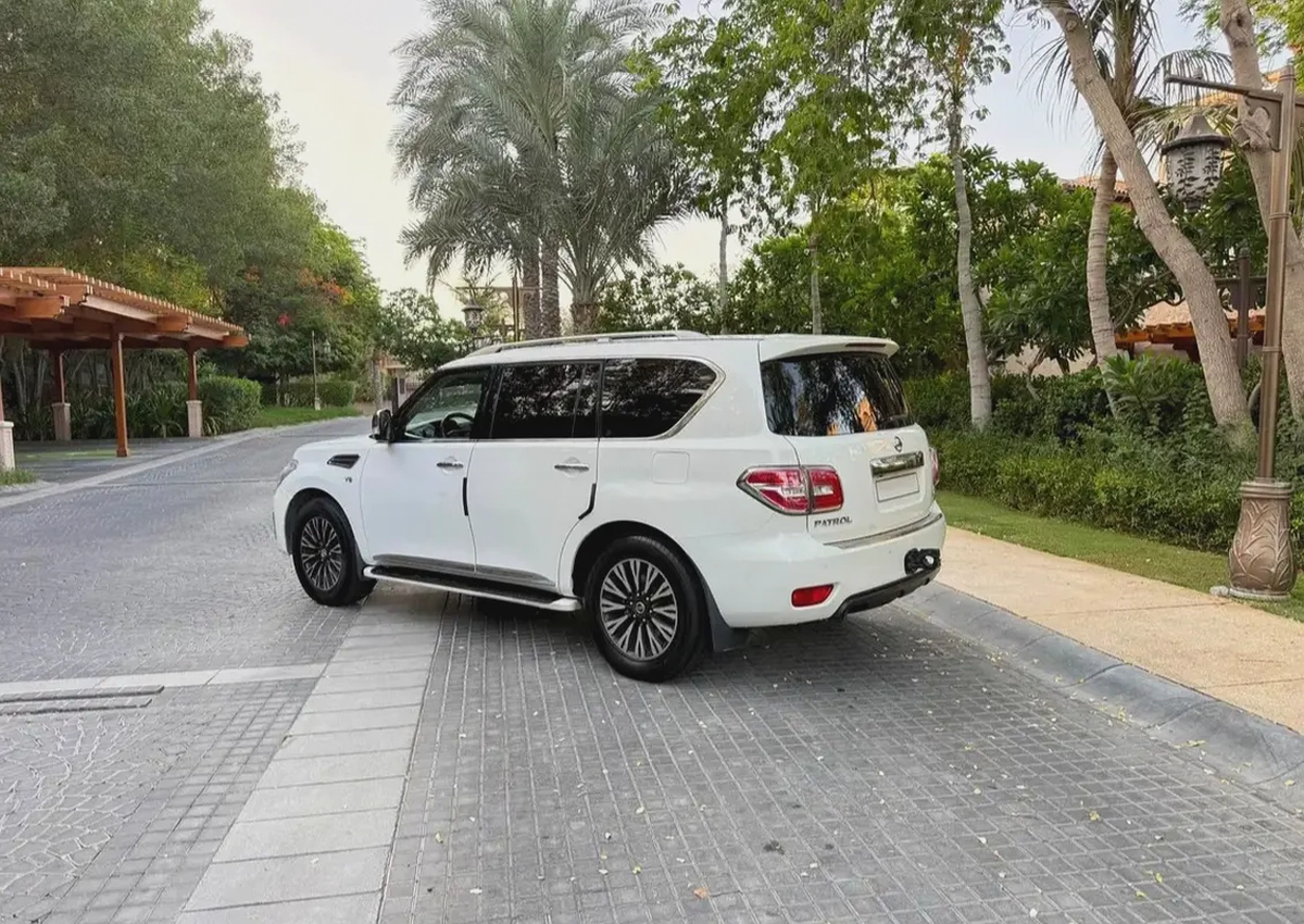 Nissan Patrol Gcc Single owner Cash, Inhouse finance and Bank Finance-1-1