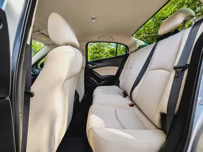 GCC Specs | Stylish, Reliable  Fuel Efficient-4