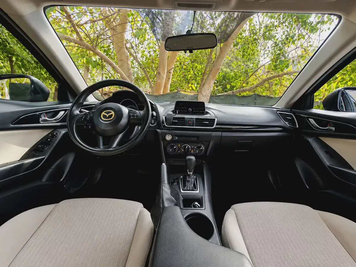 GCC Specs | Stylish, Reliable  Fuel Efficient-2-2