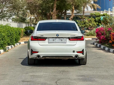 BMW i 330 2019 GCC UNDER WARRANTY-1