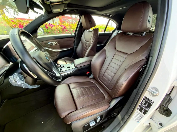 BMW i 330 2019 GCC UNDER WARRANTY