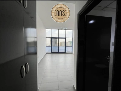 Luxurious + Spacious Chiller Free 2Bhk Plus Maids Room Full Facilities-7
