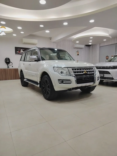 Mitsubishi pajero 3.8L V6 2020-2