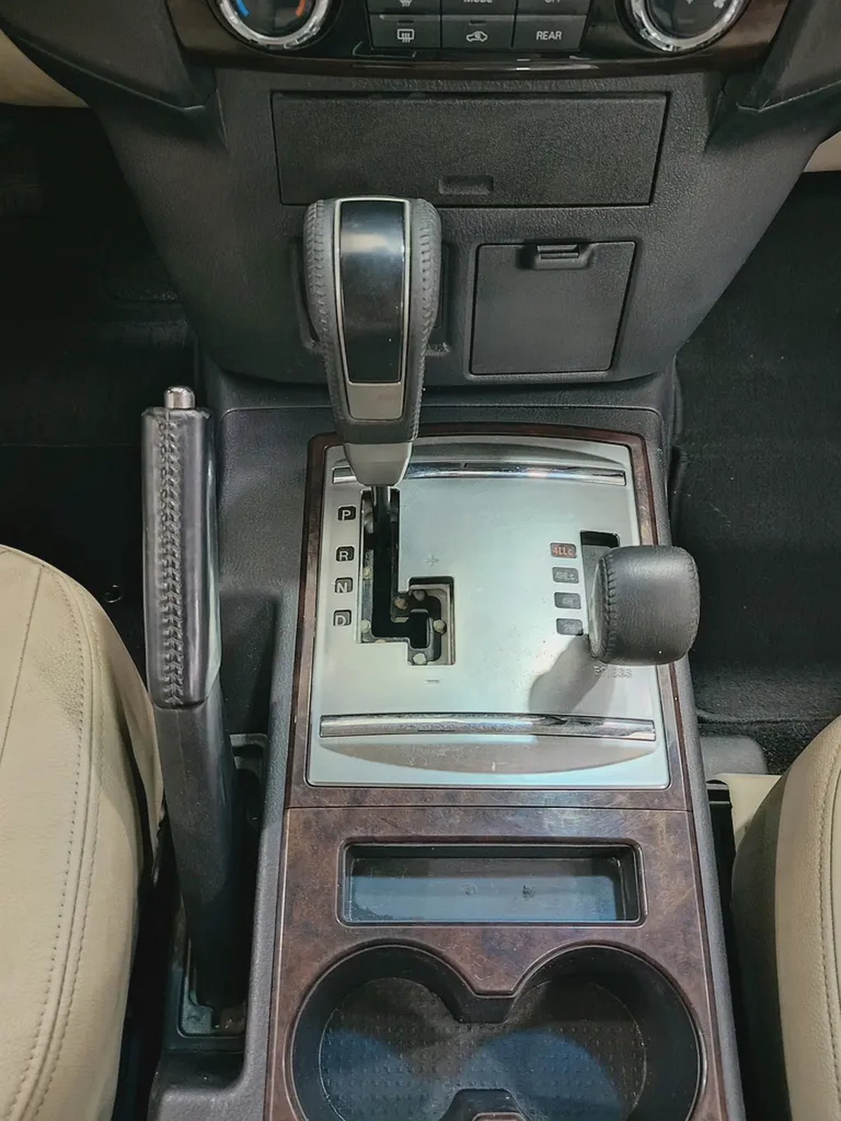 Mitsubishi pajero 3.8L V6 2020