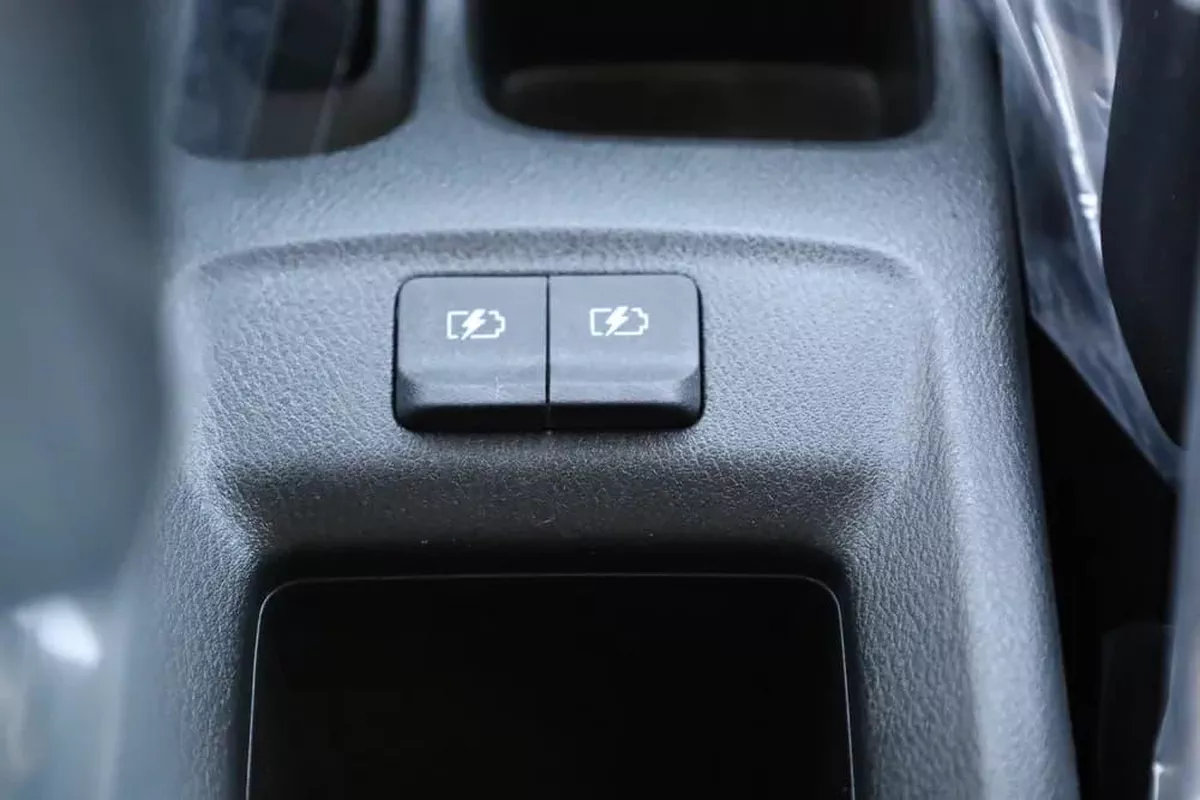Used Nissan Kicks 1.6 SL 2024-6-6
