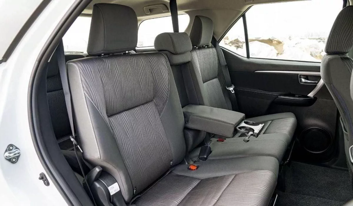 Toyota Fortuner EXR FORTUNER 2.4L DIESEL 2025-17-0