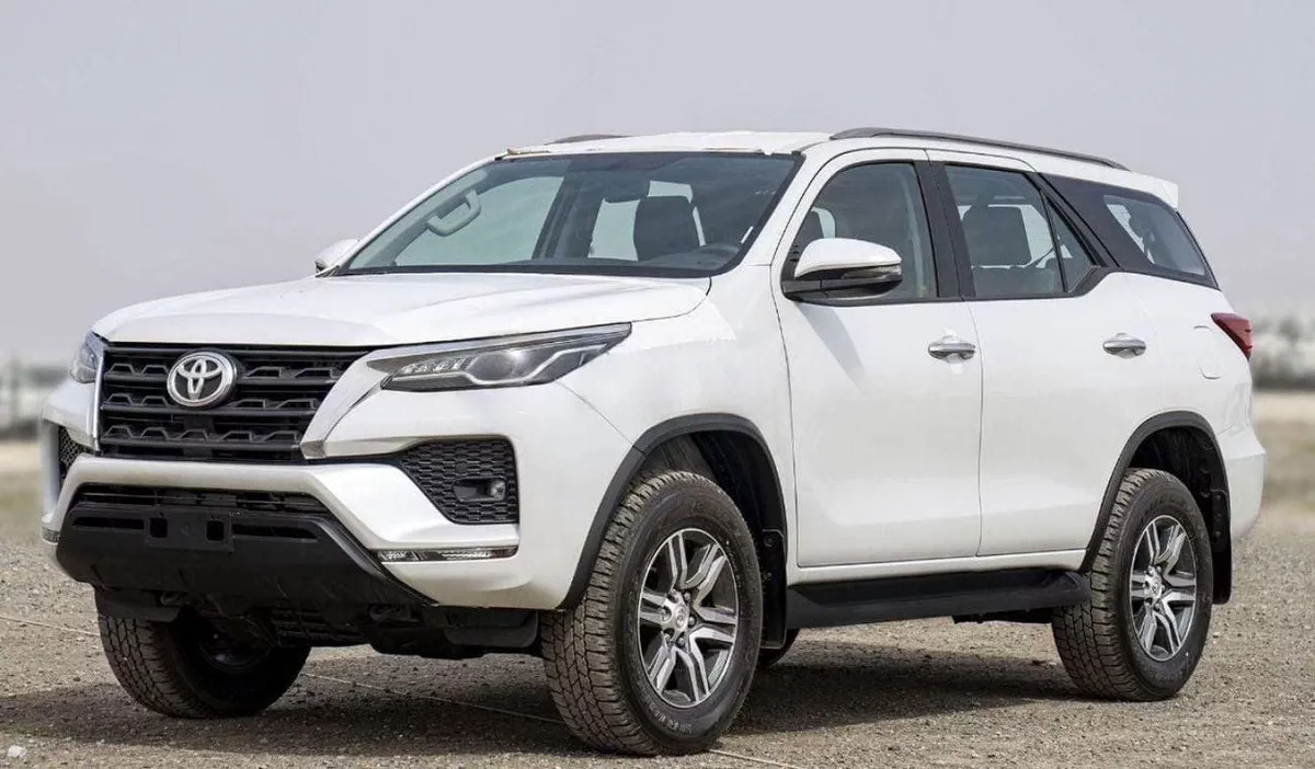 Toyota Fortuner EXR FORTUNER 2.4L DIESEL 2025-1-0