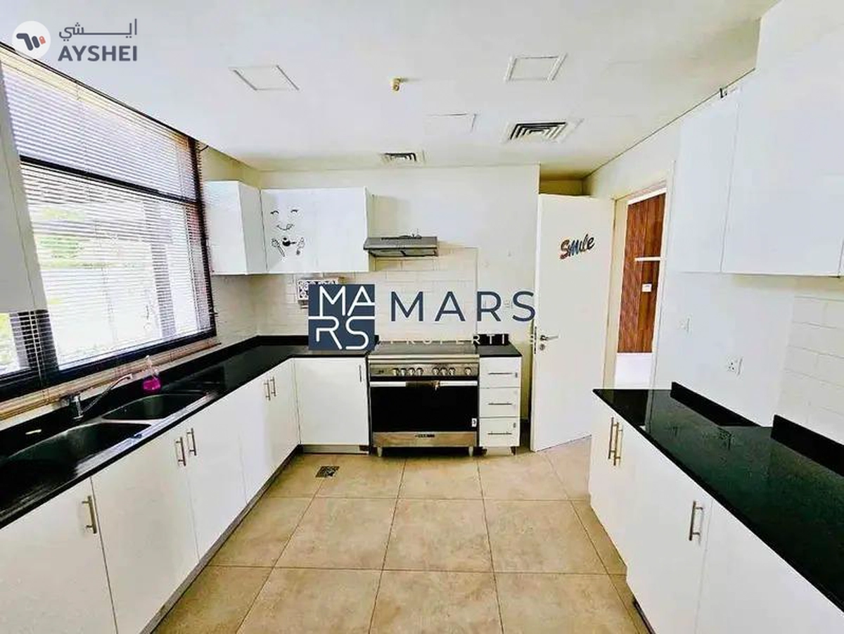 Spacious three bedroom townhouse bigger layout is available for rent in Nasma for 100,000 AED-11-11