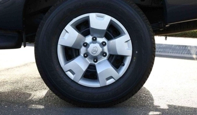 Toyota Hilux SGLX Toyota Hilux AT 2.4L Mid AT DIESEL-5
