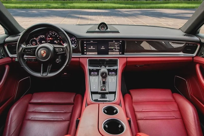 6,071 P.M |  Panamera Platinum | 0% Downpayment | Full Porsche History!-7