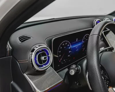 MERCEDES GLC200 SUV - AMG KIT - 2025 - GCC - GARGASH WARRANTY AND SERVICE CONTRACT-11