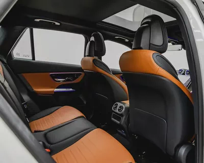 MERCEDES GLC200 SUV - AMG KIT - 2025 - GCC - GARGASH WARRANTY AND SERVICE CONTRACT-16