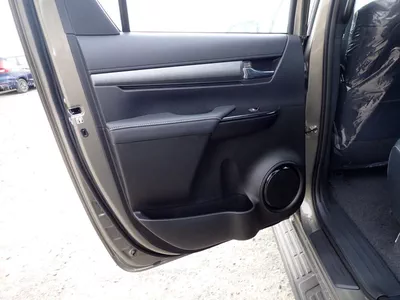 Toyota Hilux ADVENTURE-10