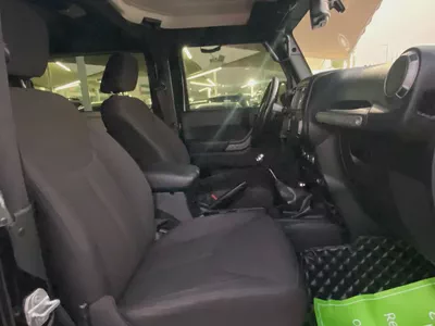 2017 Jeep Wrangler Black 2-Door Sport-17