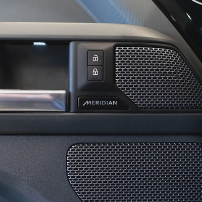 AED 4,599 pm  • 0% Downpayment • Defender X-Dynamic P400 HSE • 1 Year Warranty-12