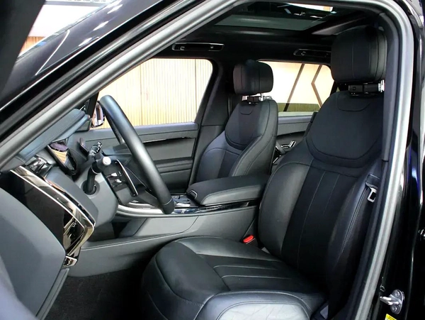 Land Rover Range Rover Sport 2024 for 380,000.00 AED