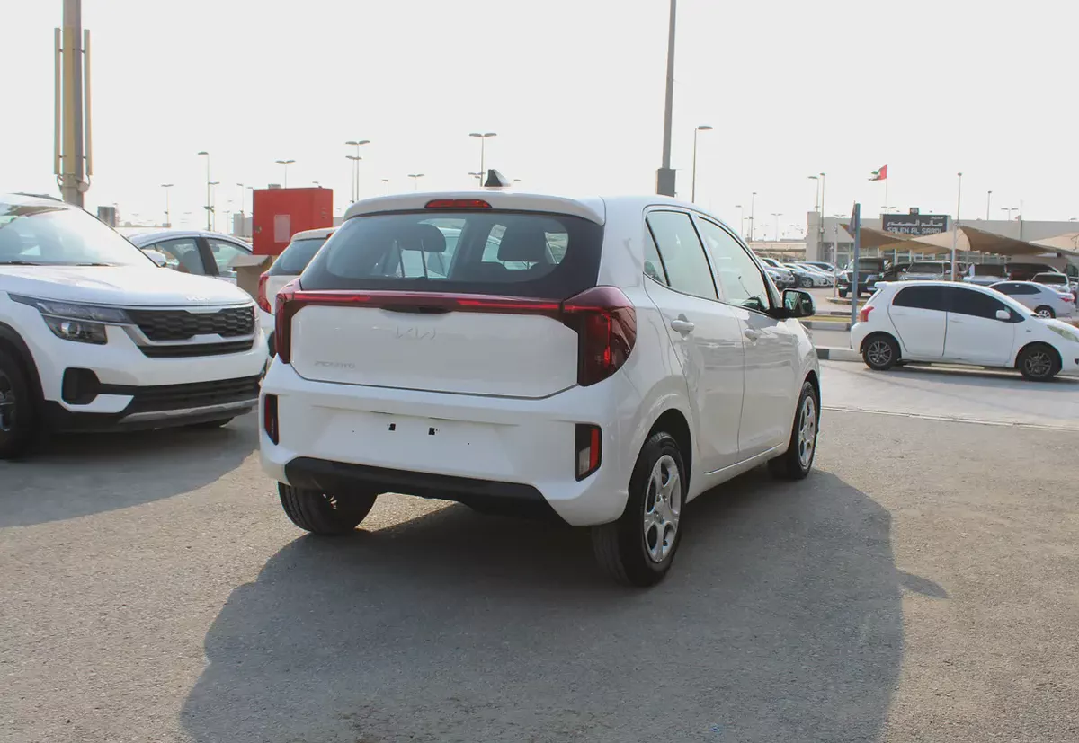 Kia Picanto LX 2023 | GCC Specs | Pristine Condition-5-5