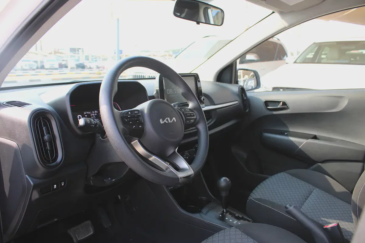 Kia Picanto LX 2023 | GCC Specs | Pristine Condition-6-6