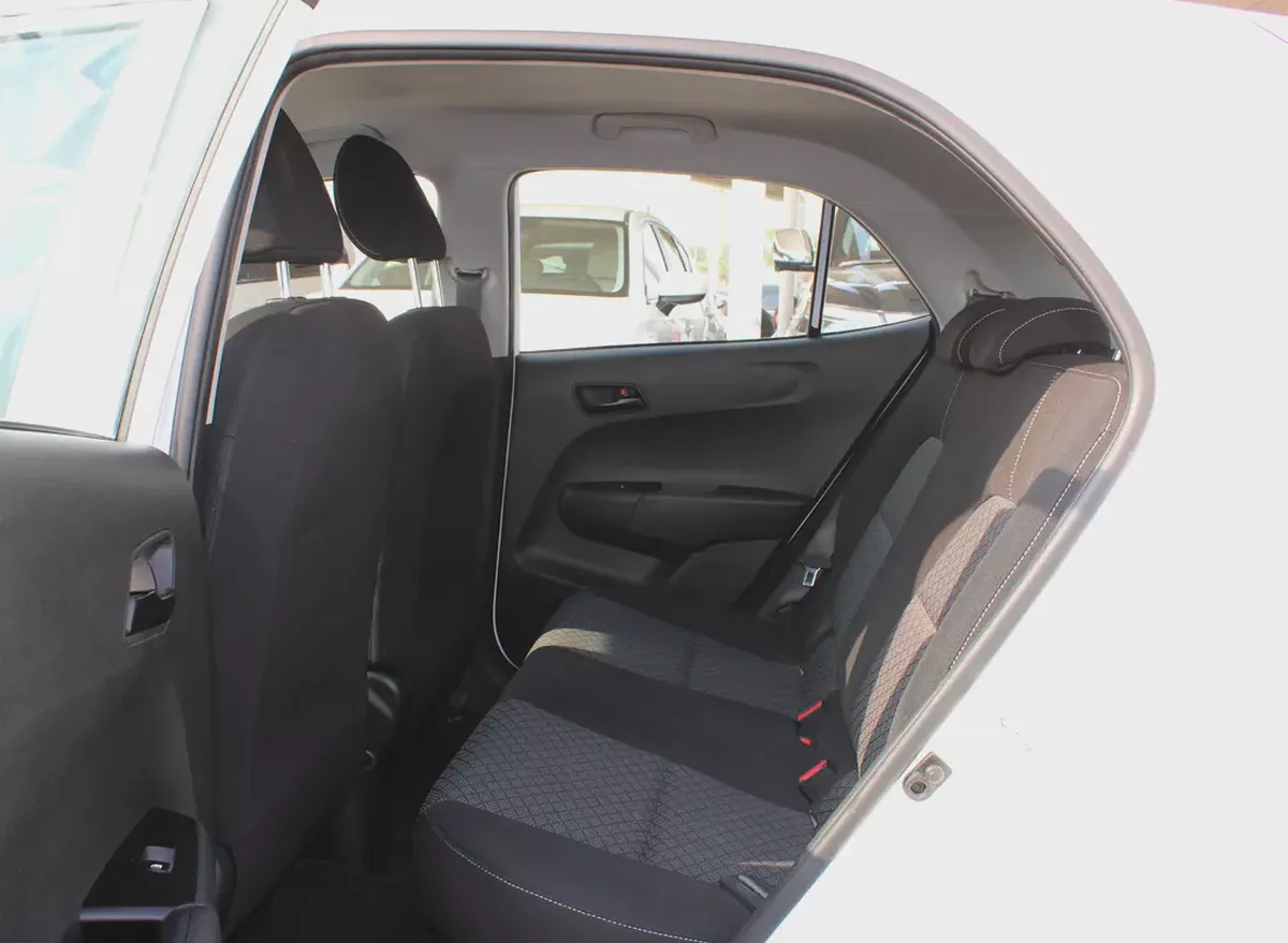 Kia Picanto LX 2023 | GCC Specs | Pristine Condition-8-8