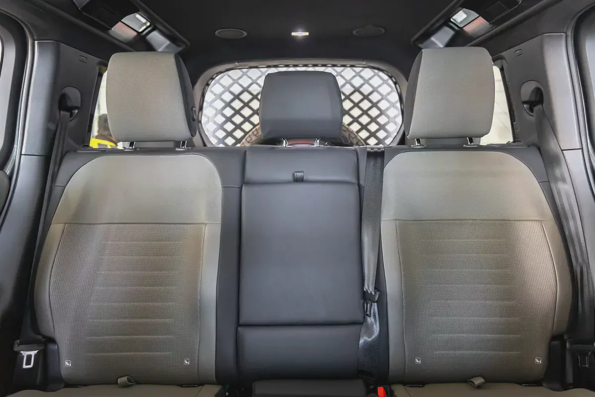 Land Rover Defender OCTA | 2025 | GCC Specs | V8-13-13