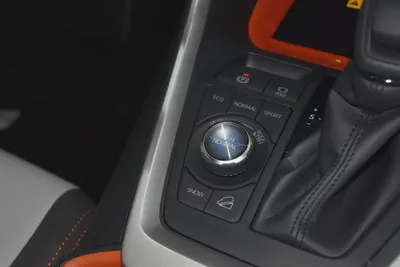 Toyota RAV4 Adventure 2023 GCC Specs ll 0km ll-17