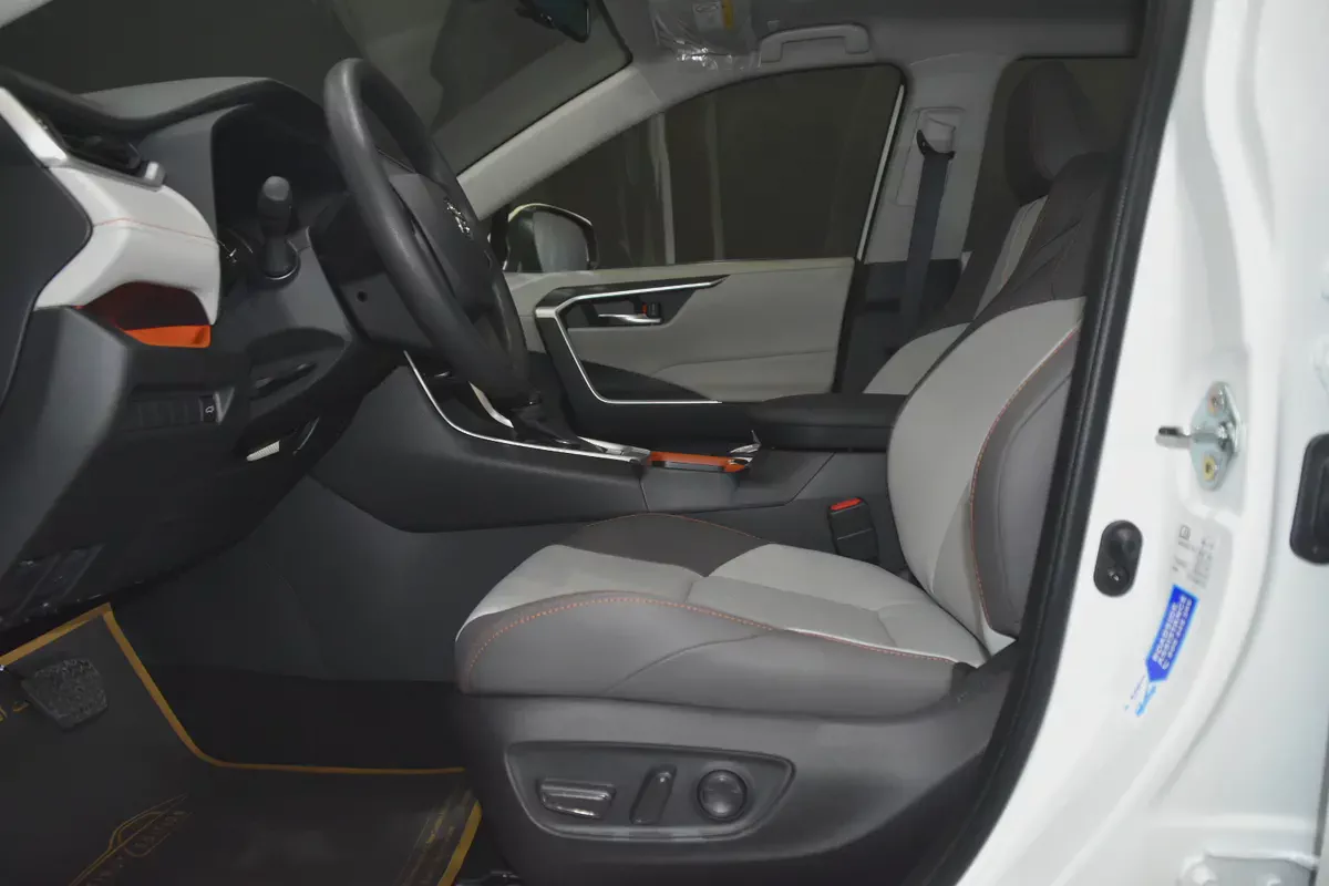 Toyota RAV4 Adventure 2023 GCC Specs ll 0km ll-9-9
