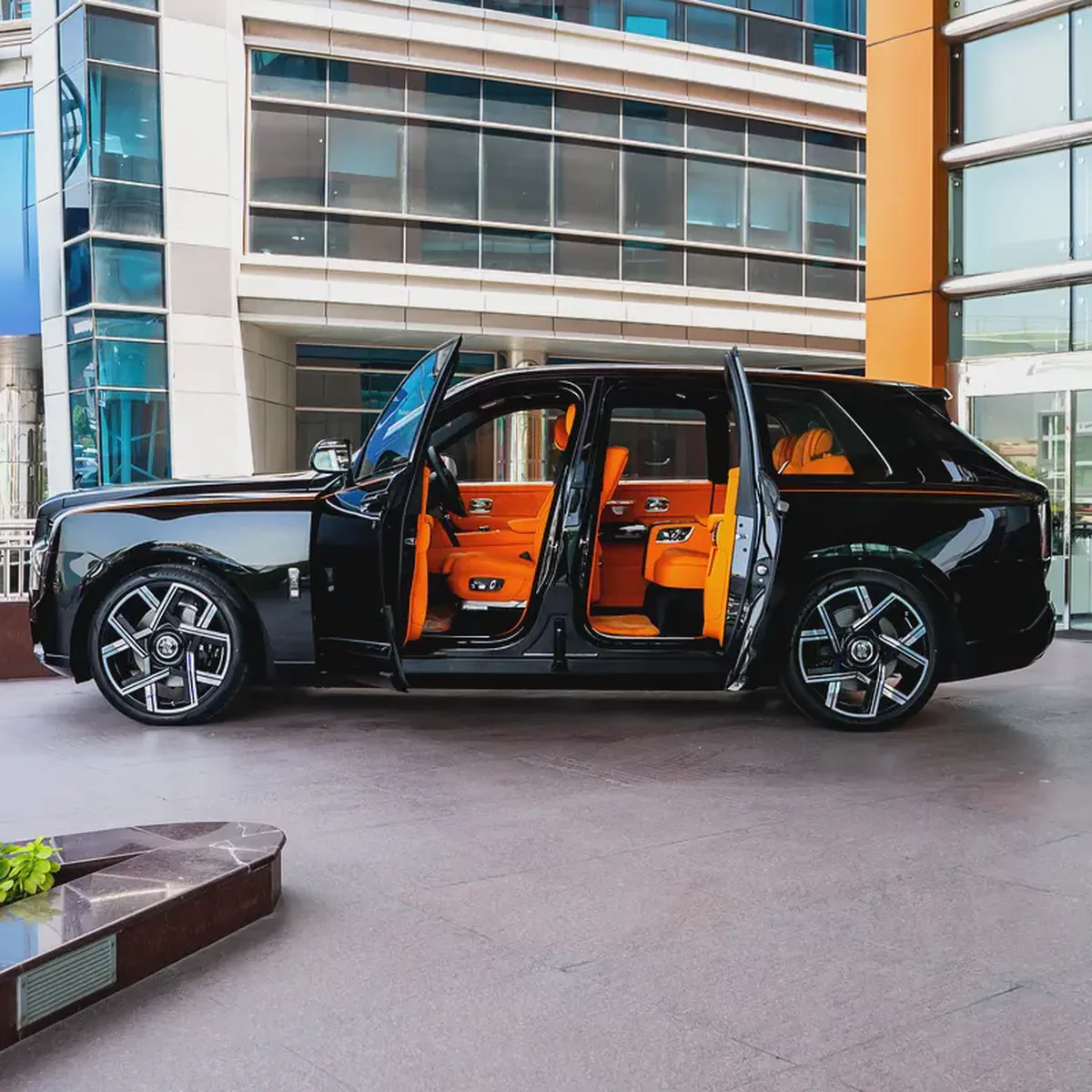 2026 Rolls-Royce Cullinan Black Badge DONE ONLY 7000KM-4-4