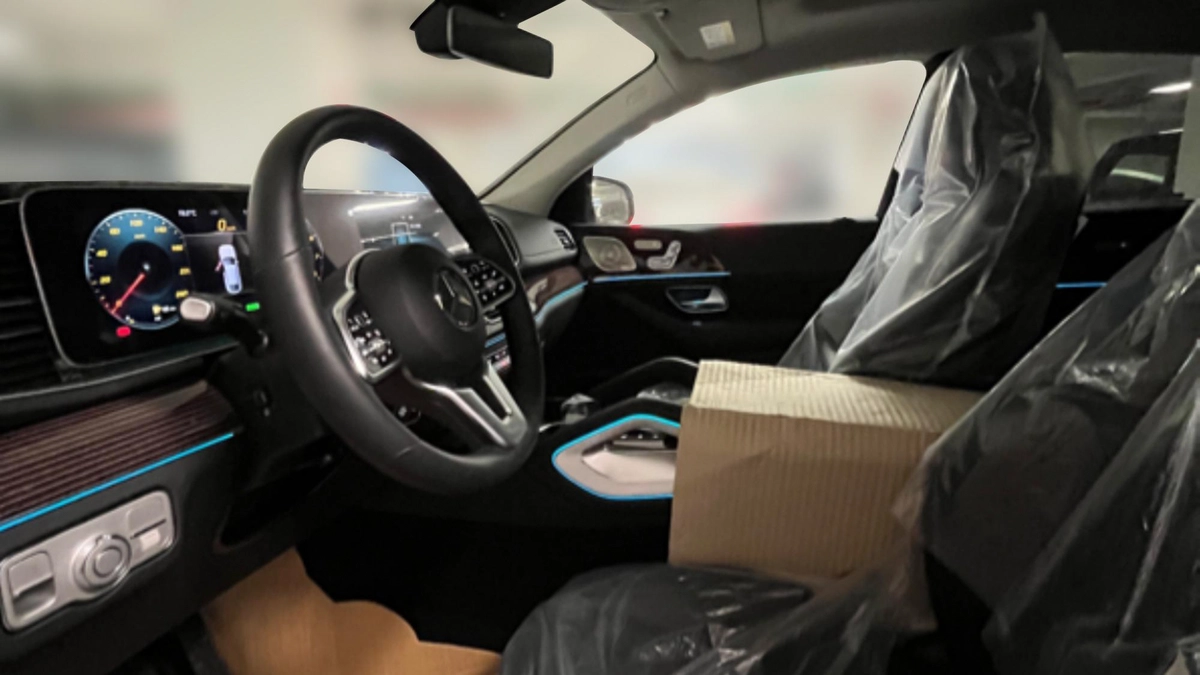 Mercedes‑Benz GLE 450 4MATIC AMG Line (White)-4-4