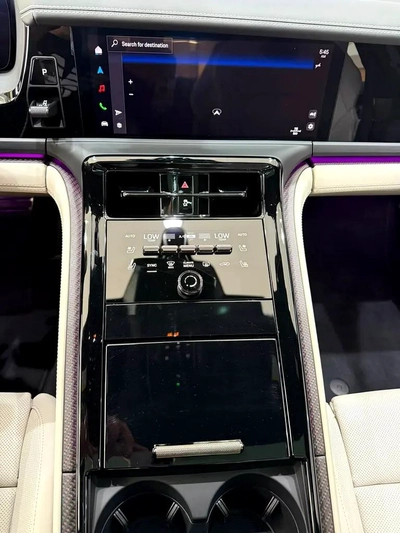 2026 - Porsche Panamera Turbo S E-Hybrid - Performance Luxury Sedan-2