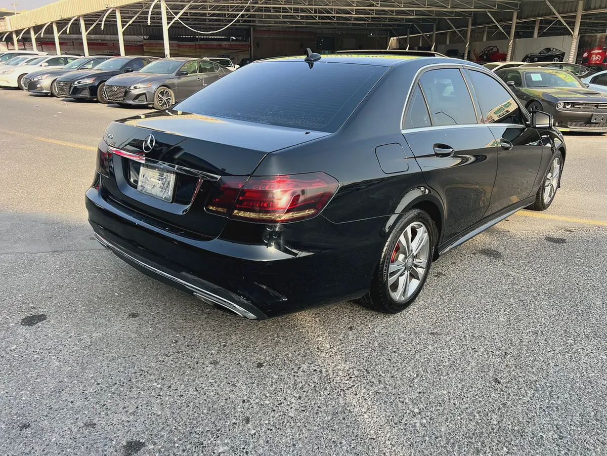 Mercedes-Benz E-Class E 350 2016 - Well Maintained - Luxury Sedan-3-3