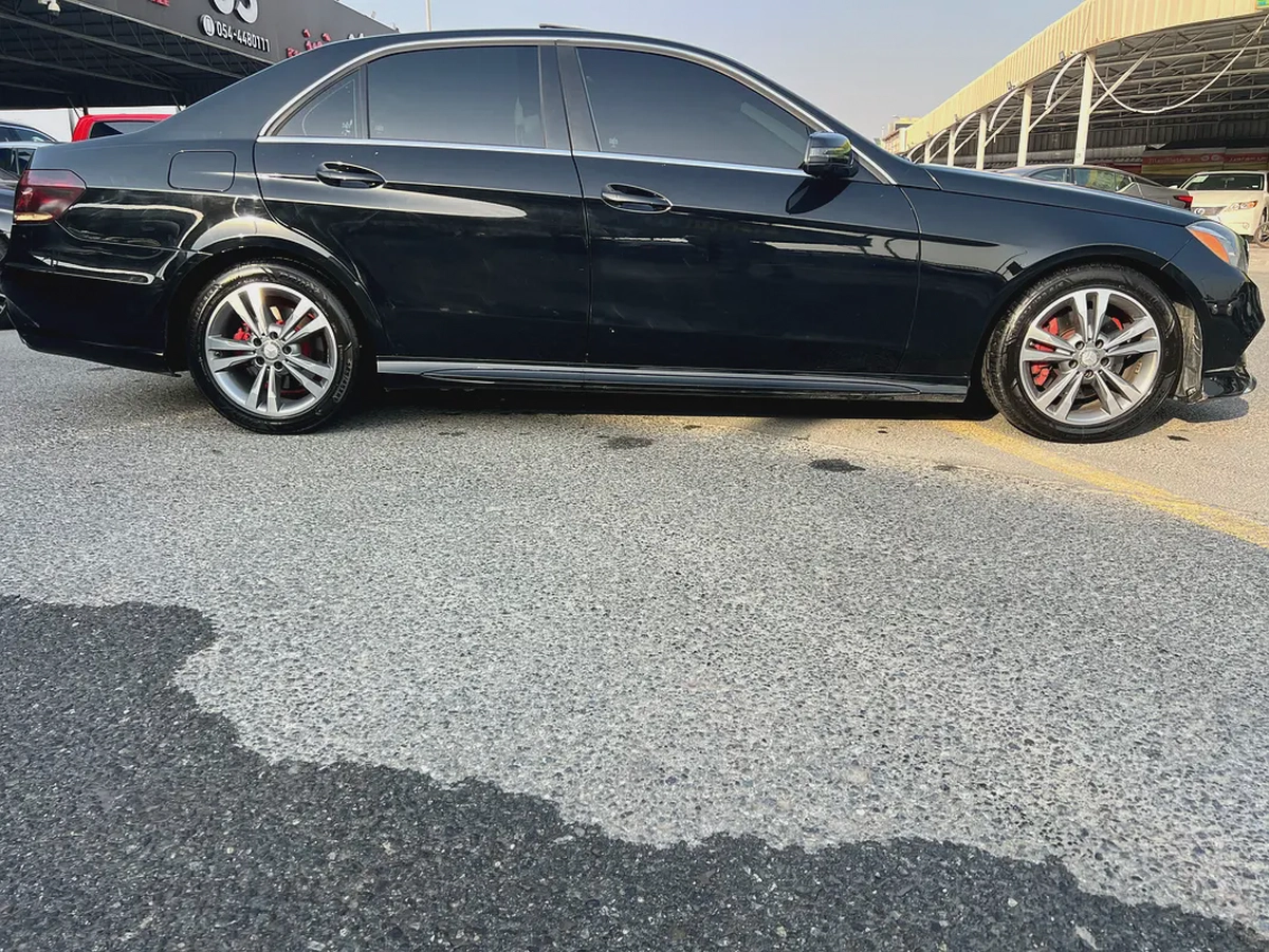 Mercedes-Benz E-Class E 350 2016 - Well Maintained - Luxury Sedan-4-4