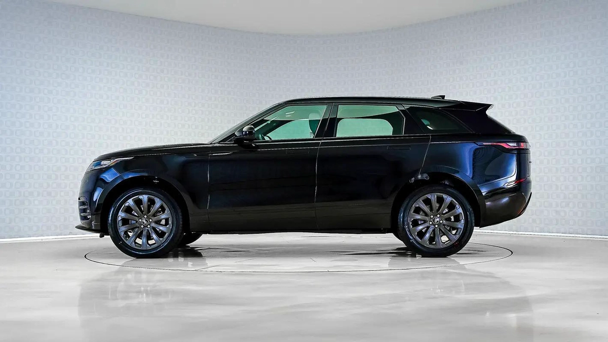 Land Rover Range Rover Velar R-Dynamic SE-3-3