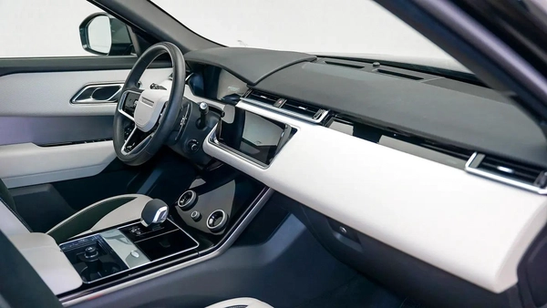 Land Rover Range Rover Velar R-Dynamic SE