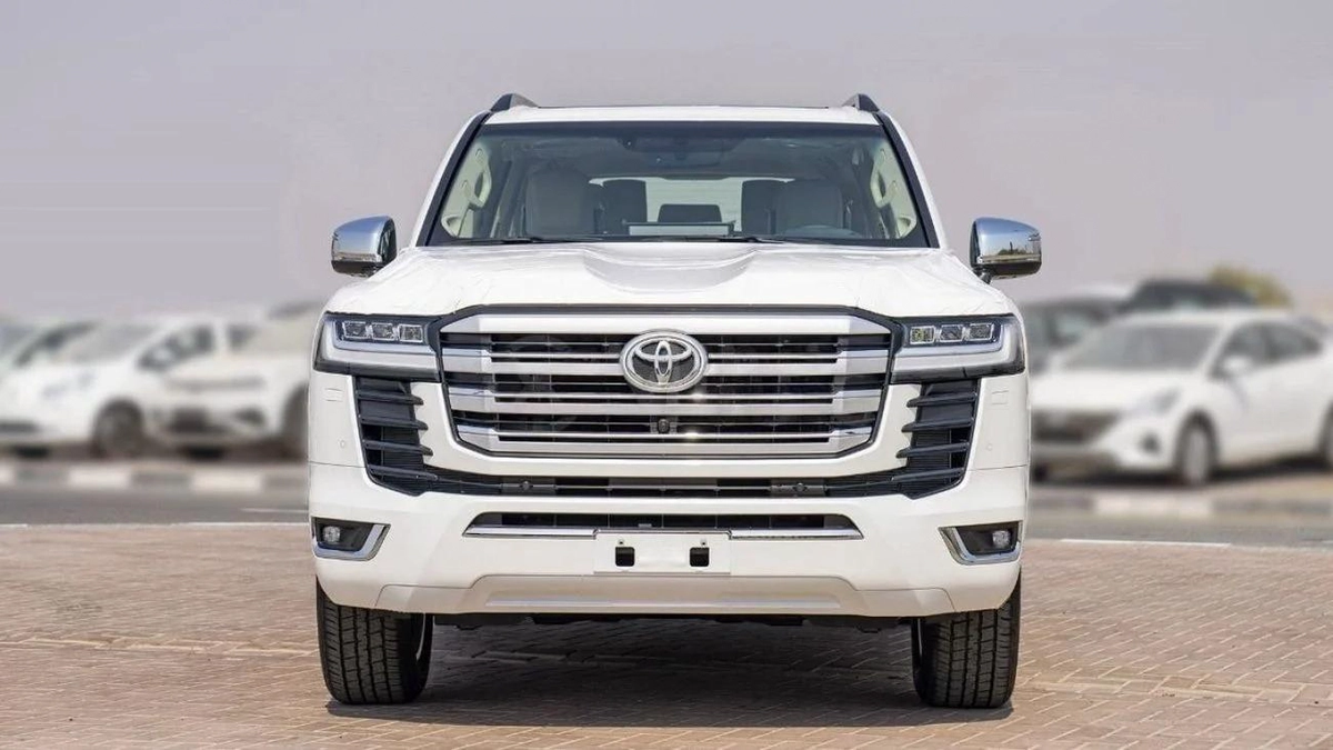 Toyota Land Cruiser (LHD) LC300 VXR 3.3D AT MY2025 – WHITE-18-18