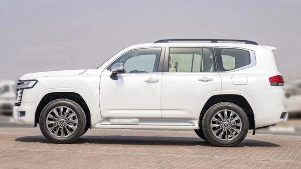 Toyota Land Cruiser (LHD) LC300 VXR 3.3D AT MY2025 – WHITE