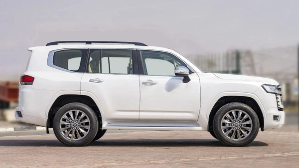 Toyota Land Cruiser (LHD) LC300 VXR 3.3D AT MY2025 – WHITE